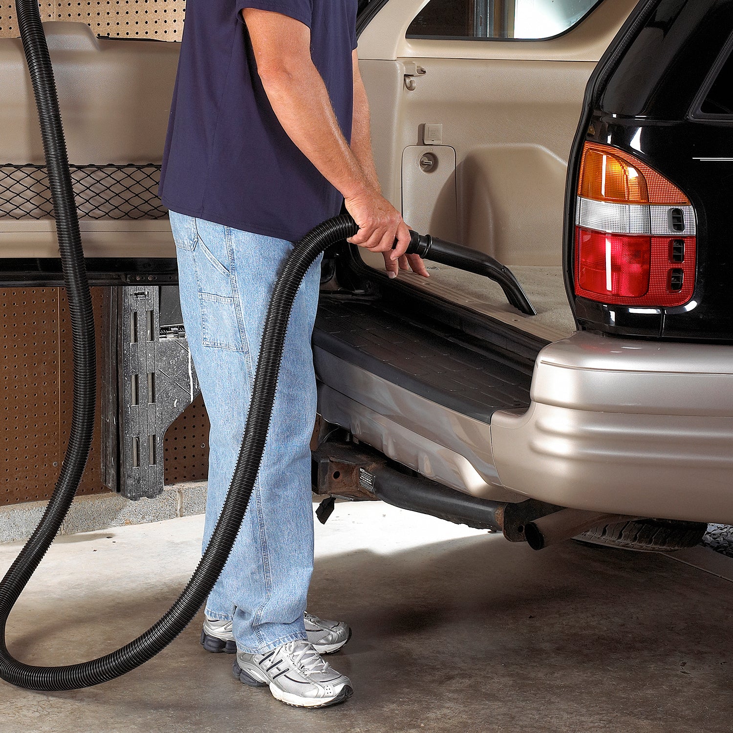 Shop-Vac 5 Gallon 5.5 PHP HangUp Wet/Dry Vac - Image 9